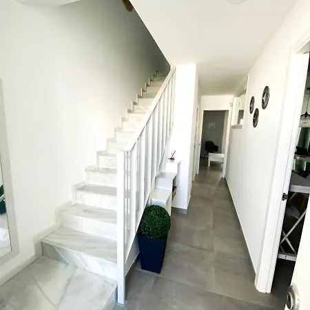 Casa Moderna, Piscina, Playa, Tv75, Netflix, Ps4 بيت للعطل كونيل ذي لا فرونتيرا