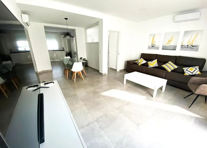 Hébergement de vacances Casa Moderna, Piscina, Playa, Tv75, Netflix, Ps4 Conil De La Frontera